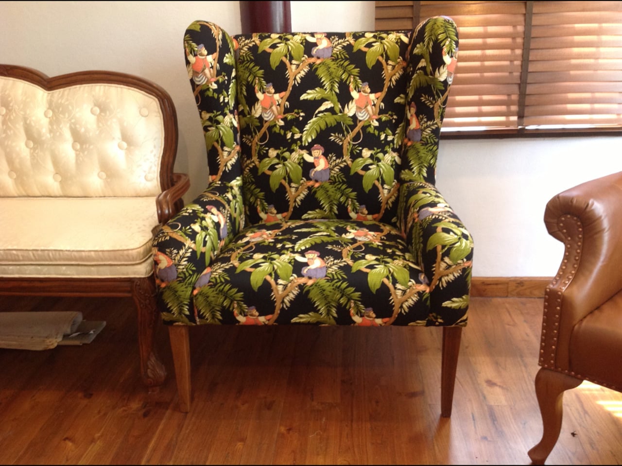Made to Order Accent and Club Chairs. - ACC 041-01