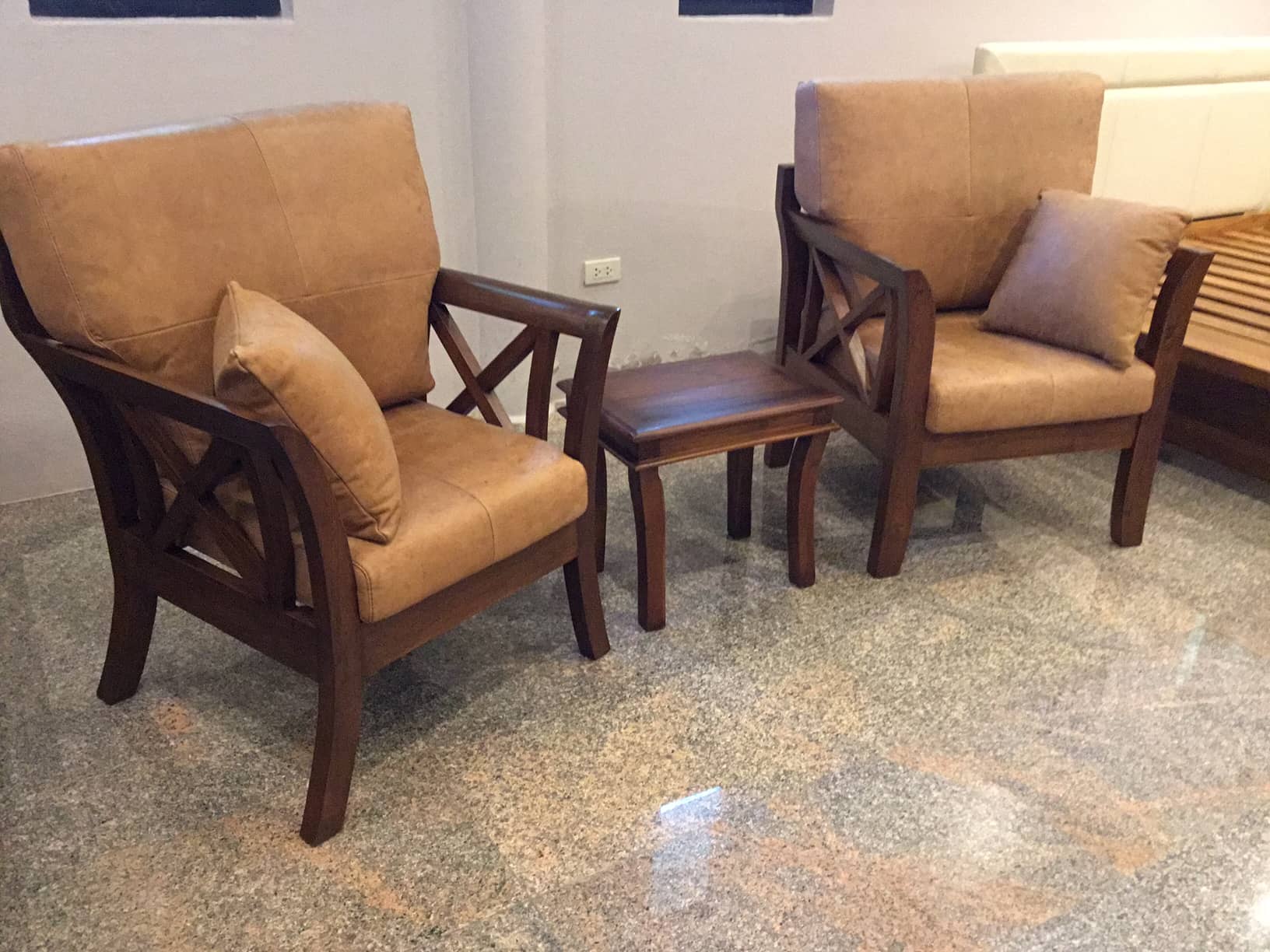 Made to Order Accent and Club Chairs. - ACC 044-01