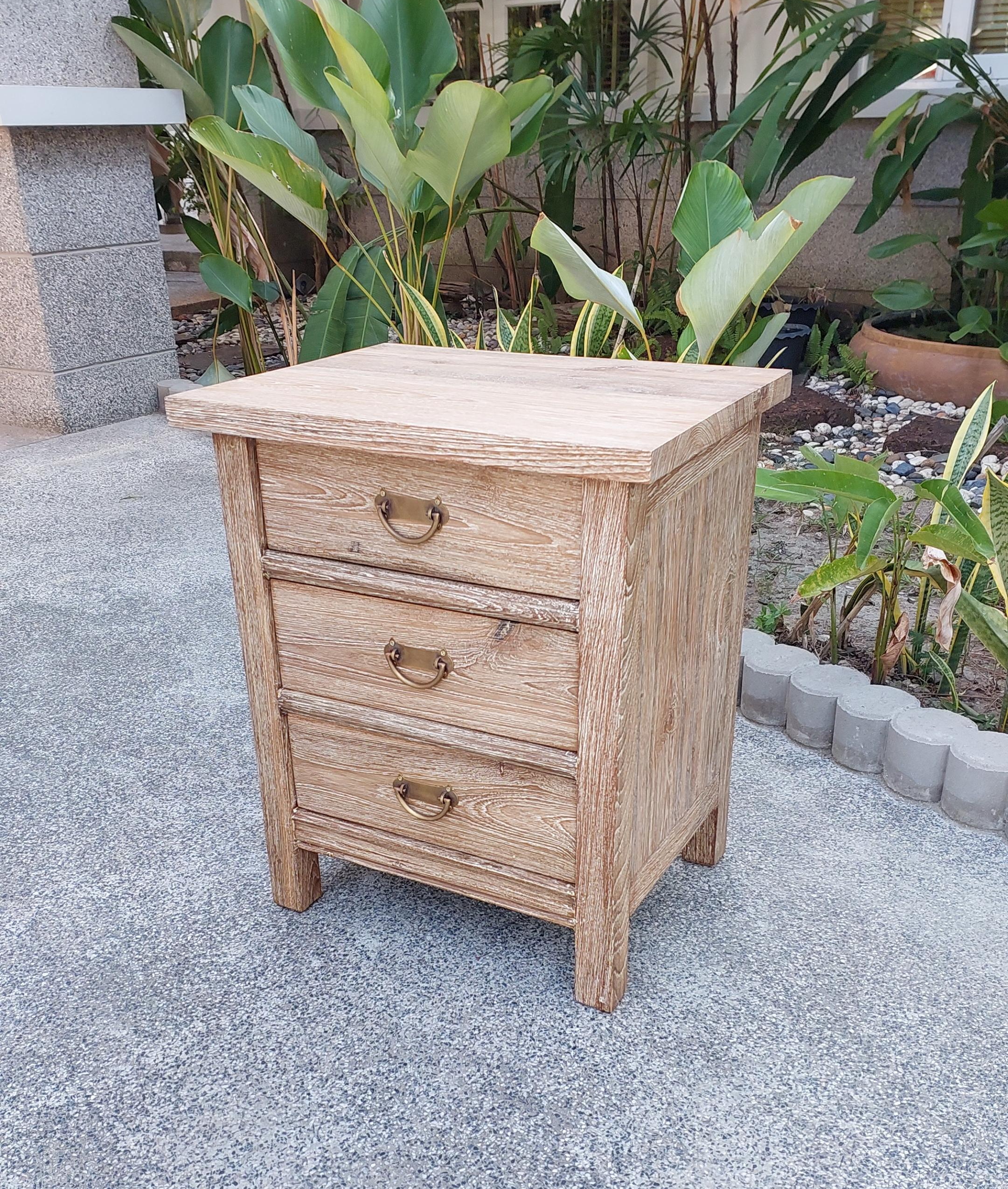 Made to Order Bedside Cabinets. - BSC 077-01