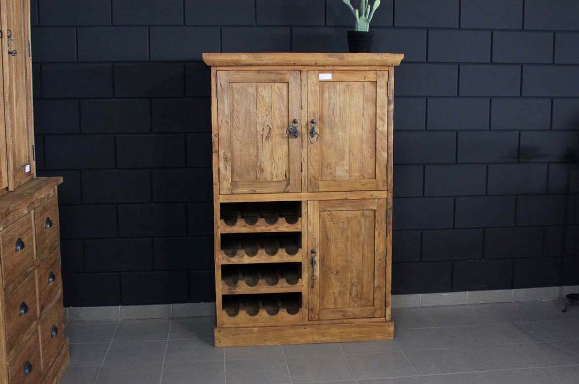 Made to Order Furniture : Cabinets - Cabs 093-01