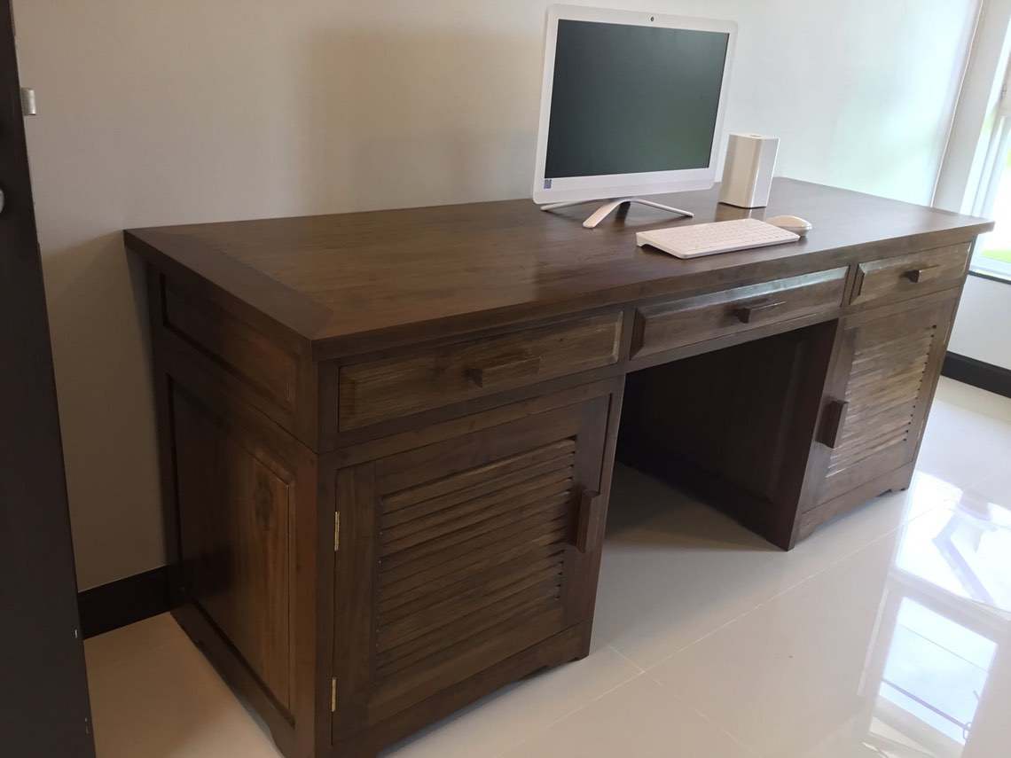 Made to Order Furniture. - Desk 021-01