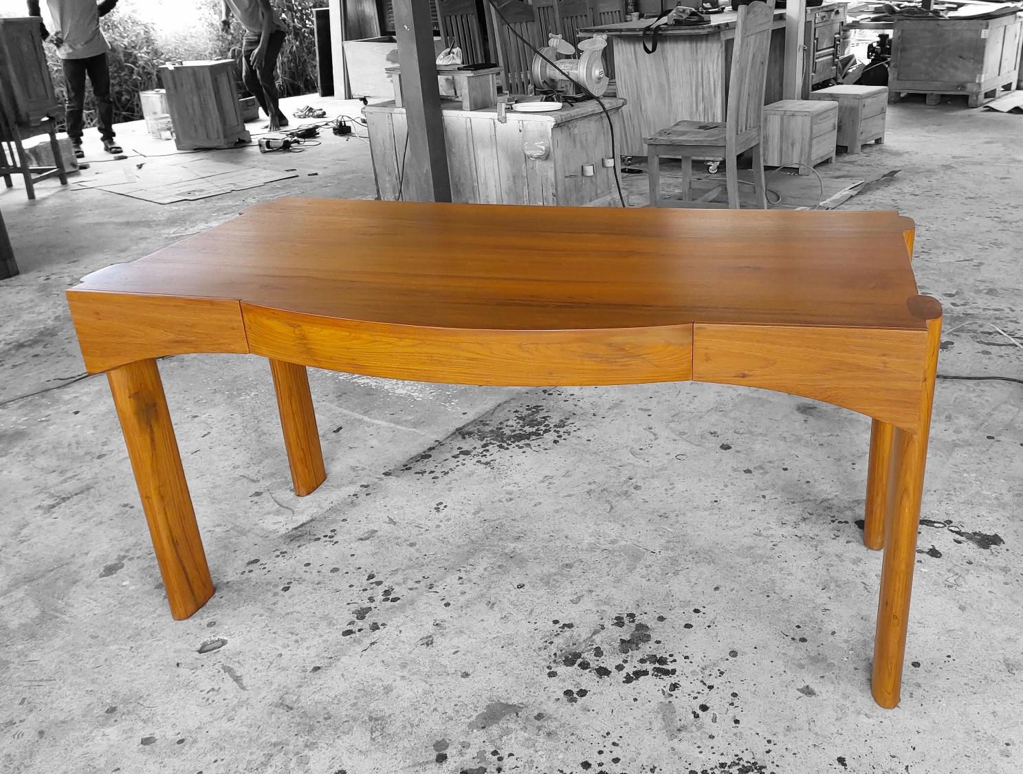 Made to Order Furniture. - Desk 051-01