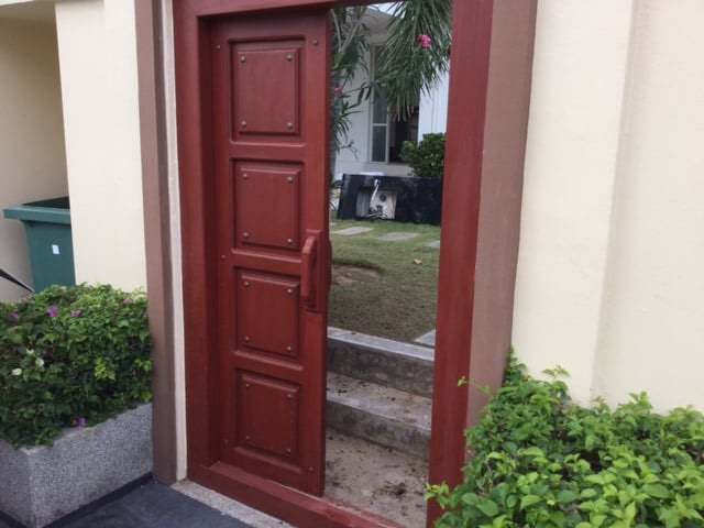 Made to Order Furniture. - Entrance & Interior Doors 038-01