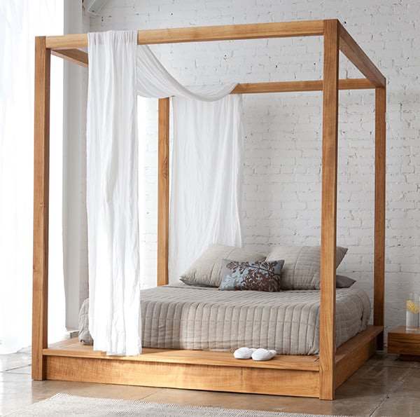 Made to Order Bedroom Furniture. - Four Poster 011-01