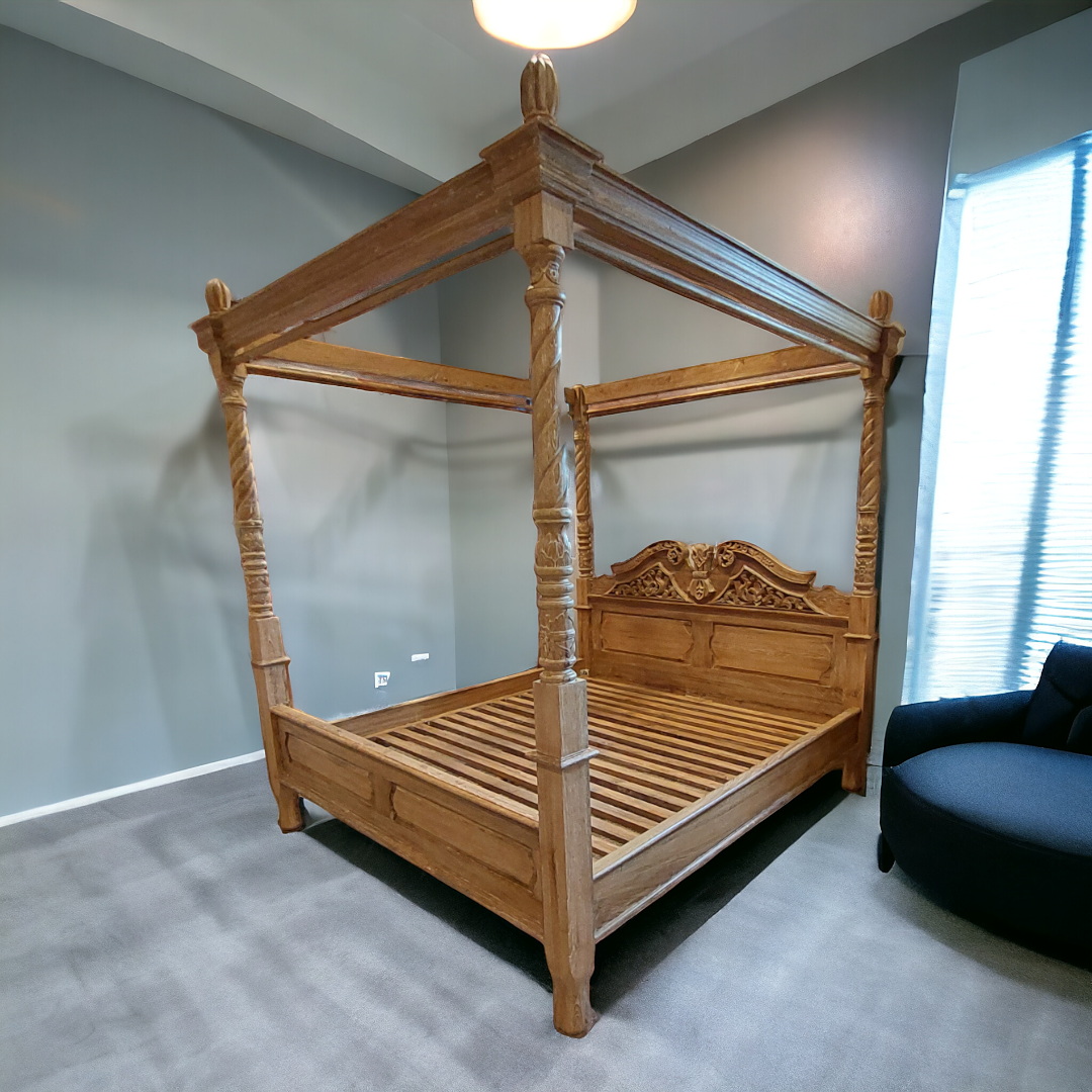 Made to Order Bedroom Furniture. - Four Poster 056